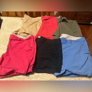 Women’s old navy and gap size 18 shorts lot
